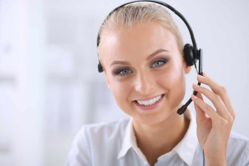 picture of woman in a call centre